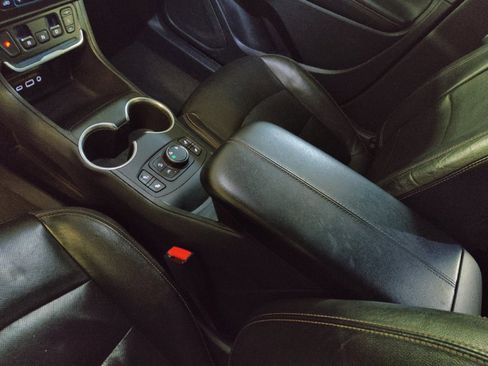 Used 2020 GMC Terrain SLT w/ Preferred Package AWD/4WD image 26