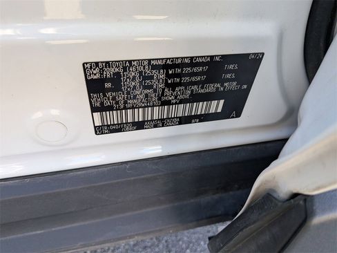 Used 2024 Toyota RAV4 LE image 33