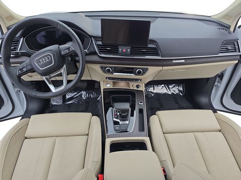 Used 2024 Audi Q5 2.0T Prestige image 9