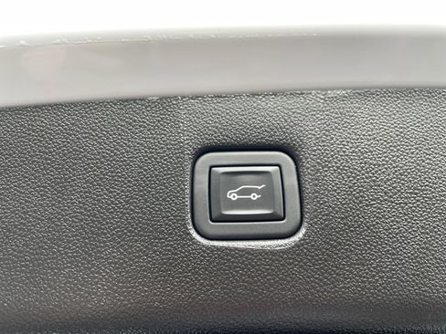 Certified 2024 Chevrolet Blazer LT w/ Midnight/Sport Edition AWD/4WD image 28