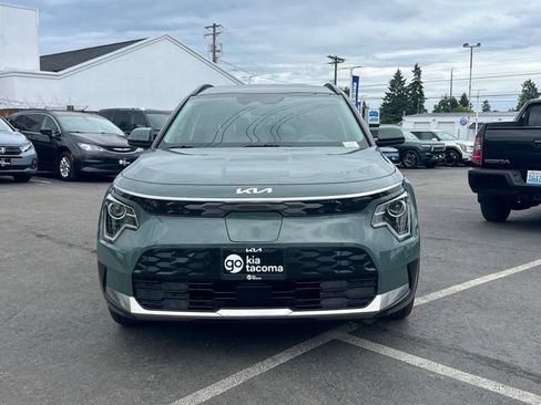 Certified 2025 Kia Niro Wind w/ Wind Preserve Package FWD image 4
