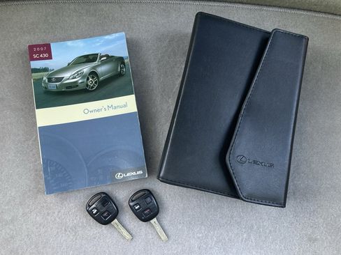 Used 2007 Lexus SC 430 Convertible RWD image 32