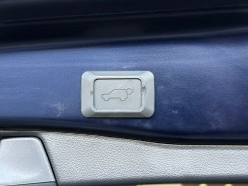 Certified 2021 Toyota RAV4 XLE Premium image 17