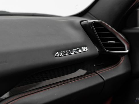 Used 2017 Ferrari 488 GTB RWD image 86