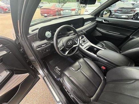 Used 2024 Hyundai Palisade Calligraphy FWD image 16