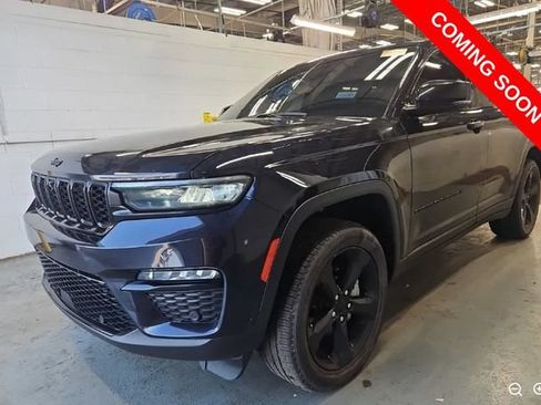 Used 2023 Jeep Grand Cherokee Limited w/ Luxury Tech Group II AWD/4WD image 1