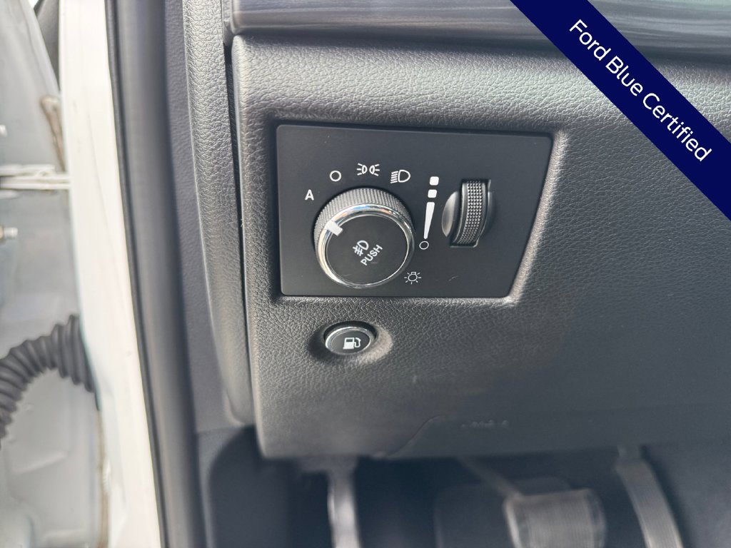 Used 2020 Jeep Grand Cherokee Altitude AWD/4WD image 39