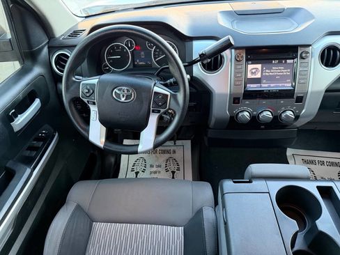 Used 2017 Toyota Tundra SR5 image 30