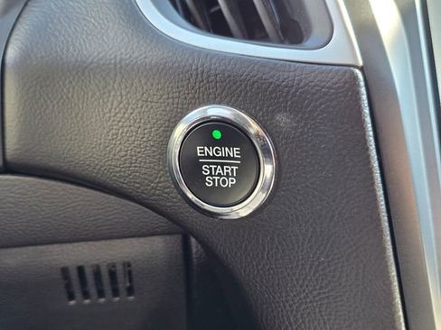 Used 2024 Ford Edge SEL image 37