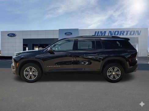 Used 2025 Chevrolet Traverse LT AWD/4WD image 6