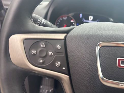 Used 2024 GMC Terrain Denali w/ Denali Premium Package AWD/4WD image 17