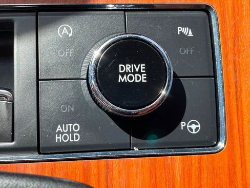 Used 2020 Lincoln Navigator Reserve image 40