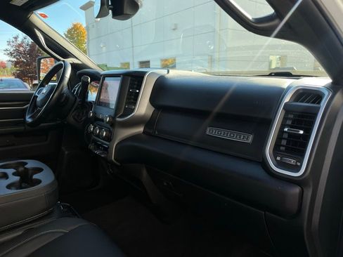 Used 2024 RAM 2500 Big Horn image 31