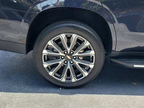 Used 2025 Chevrolet Tahoe High Country RWD image 24