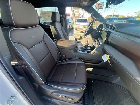 New 2026 GMC Sierra 1500 Denali w/ Denali Reserve Package image 11