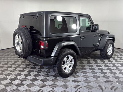 Used 2020 Jeep Wrangler Sport AWD/4WD image 5