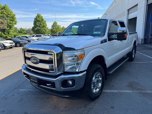 Used 2016 Ford F250 Lariat w/ Lariat Ultimate Package AWD/4WD image 11