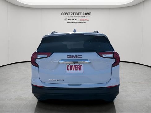 Used 2022 GMC Terrain SLE w/ Driver Convenience Package image 8