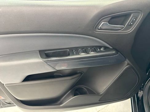 Used 2016 Chevrolet Colorado Z71 AWD/4WD image 18