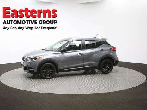 Used 2020 Nissan Kicks SR FWD image 55