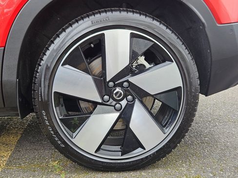 Used 2023 Volvo C40 P8 Recharge Ultimate AWD/4WD image 30