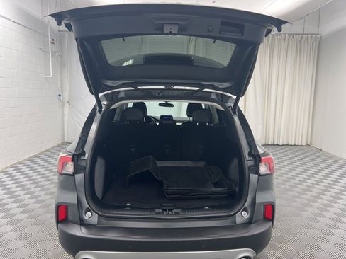 Used 2022 Ford Escape SEL image 8
