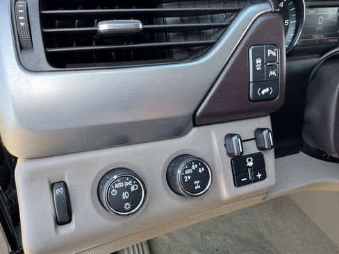 Used 2016 Chevrolet Tahoe LT w/ Luxury Package image 27