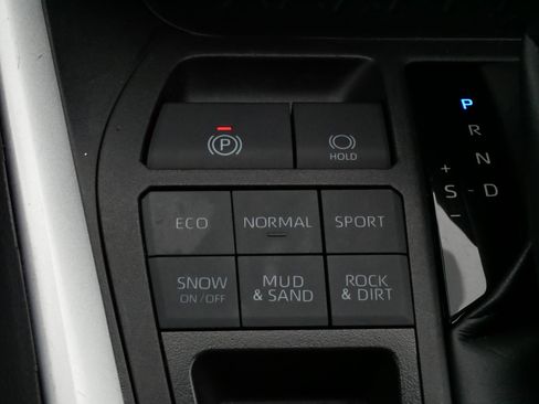 Certified 2025 Toyota RAV4 XLE w/ Convenience Package image 28