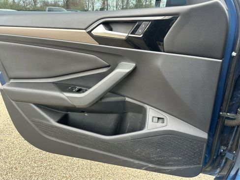 Used 2019 Volkswagen Jetta SEL Premium image 21