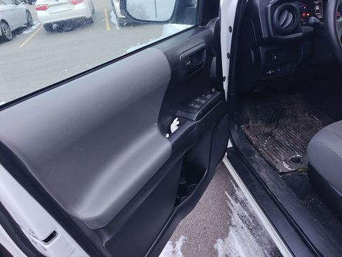 Used 2023 Toyota Tacoma SR image 6