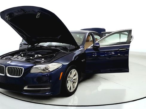 Used 2014 BMW 528i xDrive Sedan AWD/4WD image 10