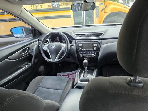 Used 2016 Nissan Rogue SV AWD/4WD image 20