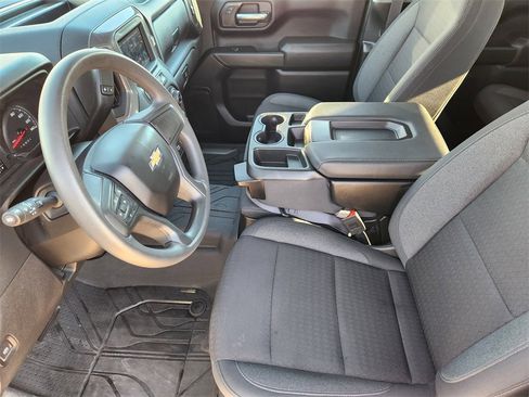 Used 2024 Chevrolet Silverado 1500 Custom image 13