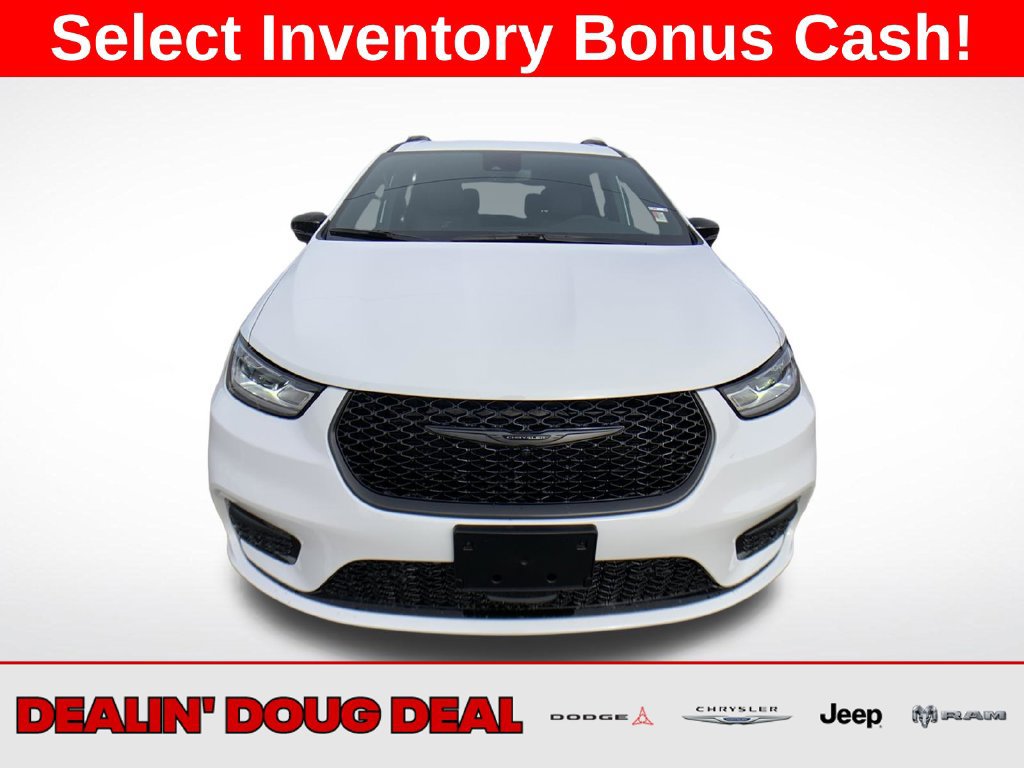 New 2026 Chrysler Pacifica Select w/ S Appearance Package AWD/4WD image 8