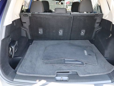 Used 2023 Nissan Rogue SV FWD image 38