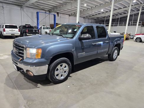 Used 2013 GMC Sierra 1500 SLE w/ Power Tech Package AWD/4WD image 2