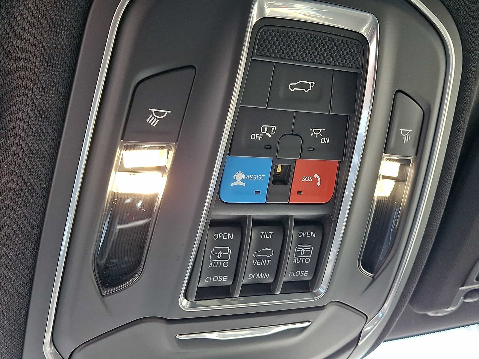 New 2026 Jeep Grand Cherokee Limited w/ Limited Altitude Package AWD/4WD image 18