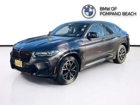 Used 2023 BMW X4 M40i w/ Premium Package image 2