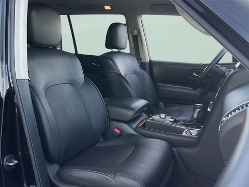 Used 2021 Nissan Armada SL w/ Captain's Chairs Package AWD/4WD image 28