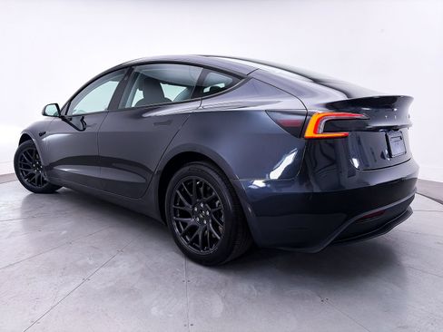 Used 2024 Tesla Model 3 Standard Range RWD image 2