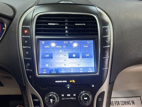 Used 2020 Lincoln Nautilus Reserve w/ Equipment Group 202A AWD/4WD image 21
