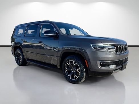 Used 2023 Jeep Wagoneer Series III w/ Convenience Group I image 7