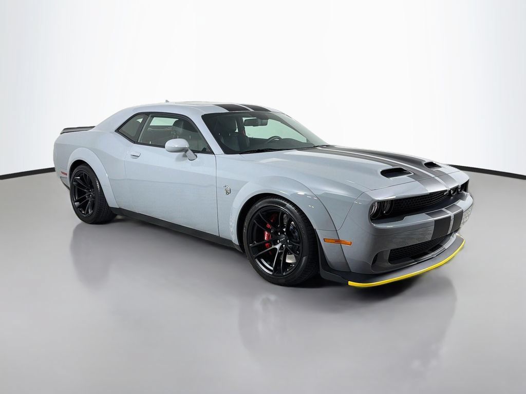 Used 2021 Dodge Challenger SRT Hellcat RWD image 3