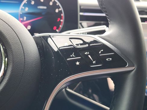 Used 2025 Mercedes-Benz E 350 4MATIC Sedan image 20