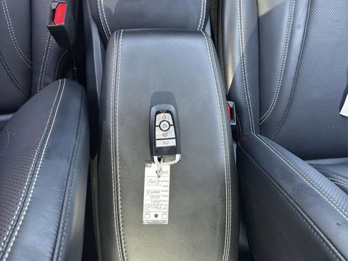 Used 2021 Ford Mustang Mach-E Premium image 31