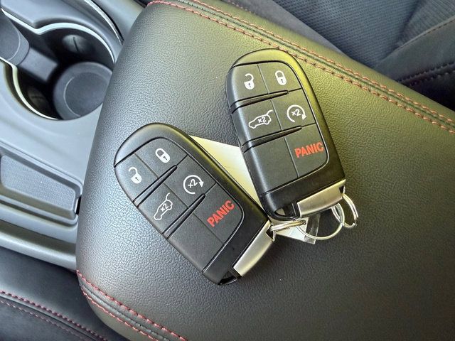 Used 2026 Dodge Durango R/T w/ Blacktop Package AWD/4WD image 36