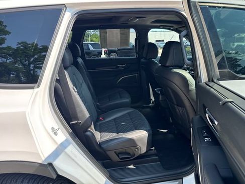 Used 2023 Kia Telluride SX Prestige X-Line AWD/4WD image 11