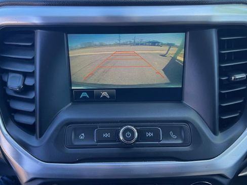 Used 2017 GMC Acadia SLE FWD image 14