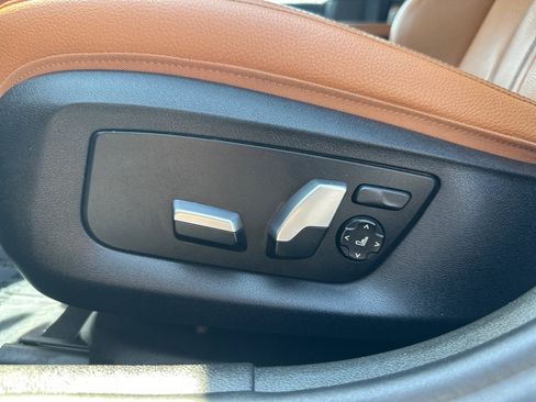 Used 2018 BMW 530i xDrive AWD/4WD image 15