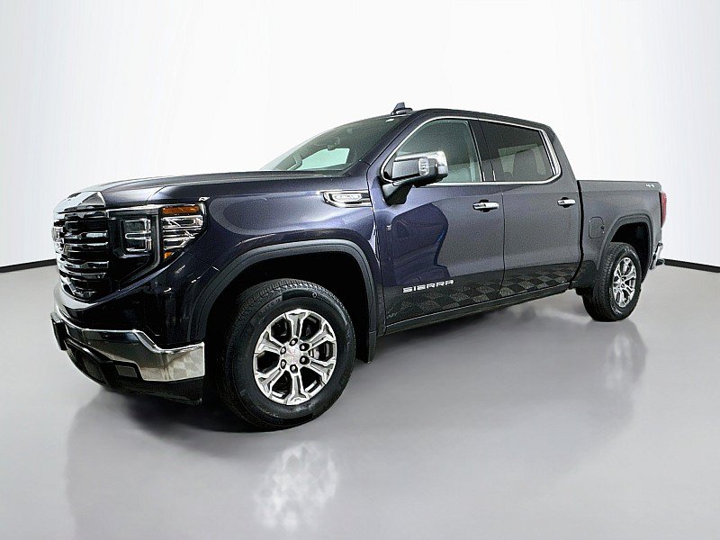 Used 2025 GMC Sierra 1500 SLT AWD/4WD image 3